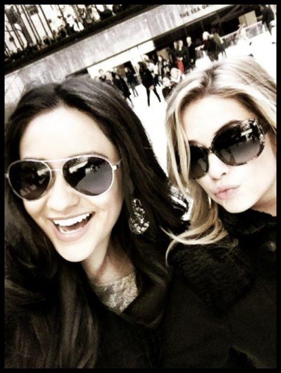 Shay Mitchell Fotoğrafı