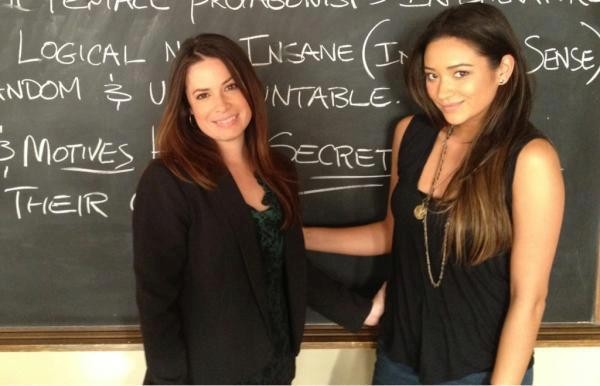 Shay Mitchell Fotoğrafı