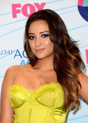 Shay Mitchell Fotoğrafları 216