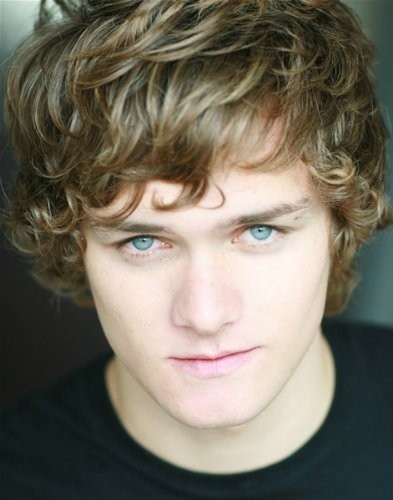 Finn Jones Fotoğrafları 3