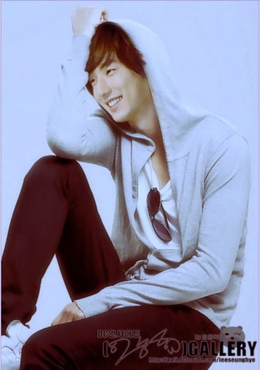 Lee Seung-hyo Fotoğrafı