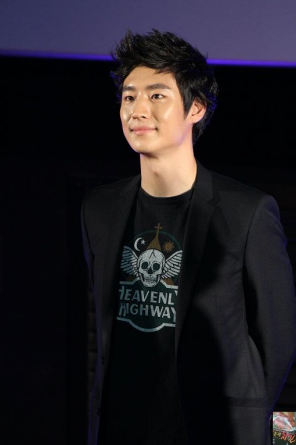 Lee Je-hoon Fotoğrafı