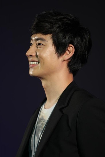 Lee Je-hoon Fotoğrafları 41