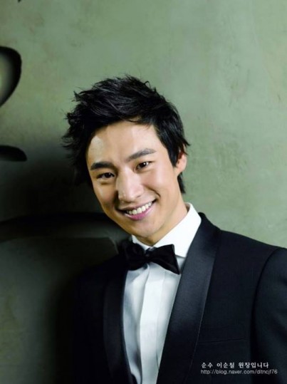 Lee Je-hoon Fotoğrafları 64