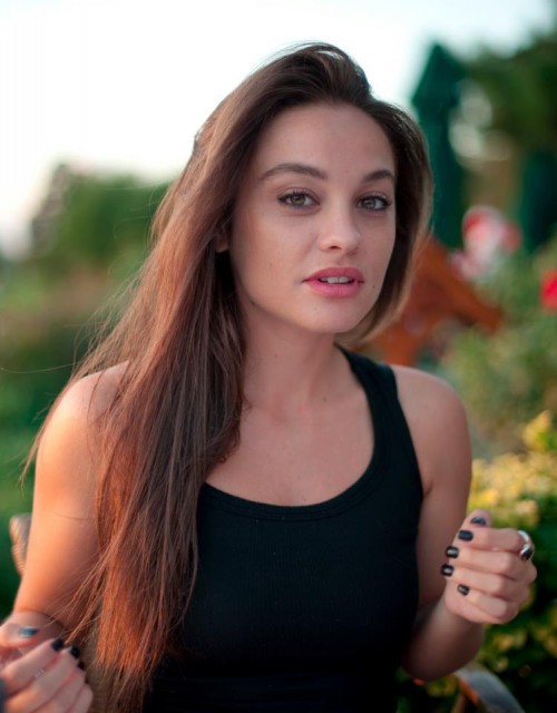 Özge Sezince Fotoğrafı