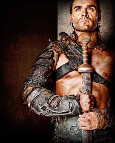 Dustin Clare Fotoğrafı