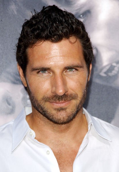 Ed Quinn Fotoğrafları 10