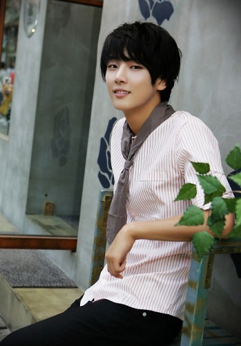 Yoon Si Yoon Fotoğrafları 117