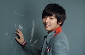 Yoon Si Yoon Fotoğrafı