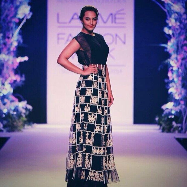 Sonakshi Sinha Fotoğrafı