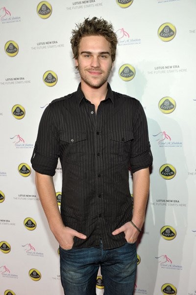 Grey Damon Fotoğrafı
