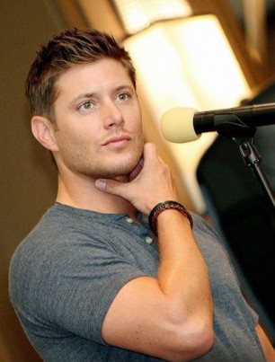 Jensen Ackles Fotoğrafı
