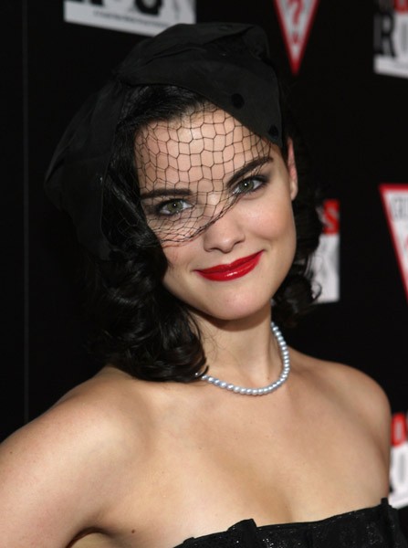 Jaimie Alexander Fotoğrafları 22