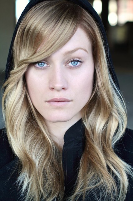 Olivia Taylor Dudley Fotoğrafı