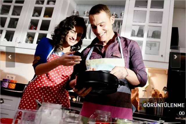 Kerem Bürsin Fotoğrafı