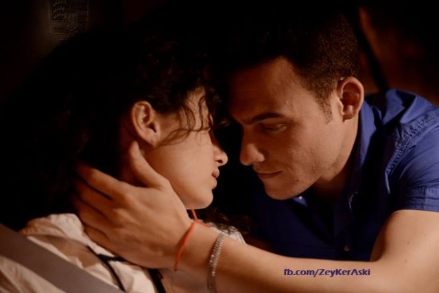 Kerem Bürsin Fotoğrafı