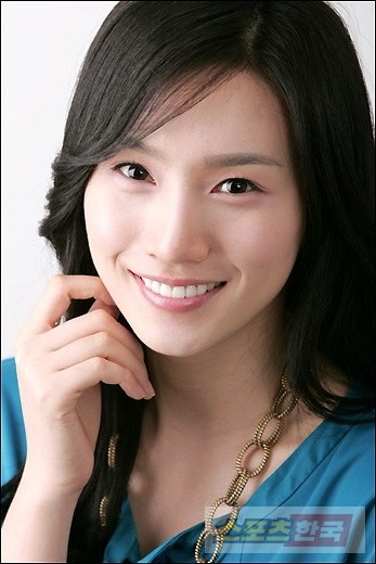 Jang Ye-won Fotoğrafı