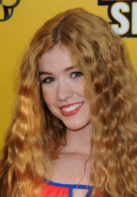 Katherine McNamara Fotoğrafı
