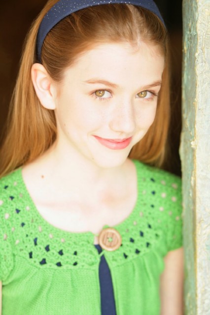 Katherine McNamara Fotoğrafı