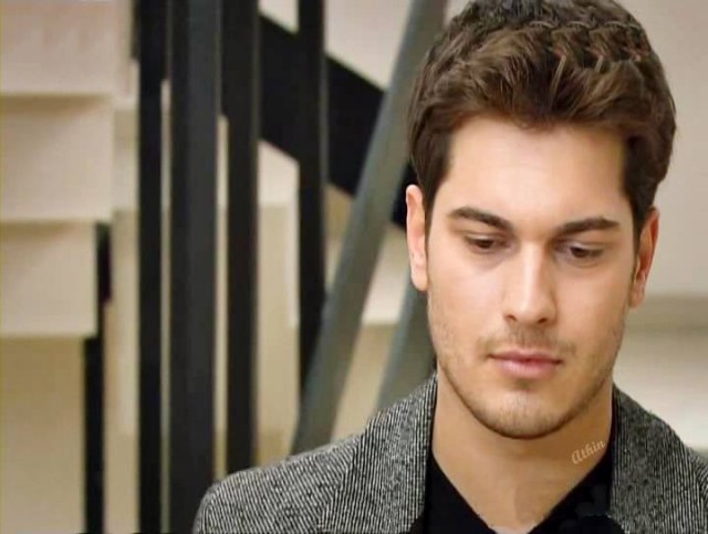 Çağatay Ulusoy Fotoğrafları 529