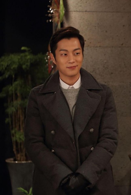 Yoon Doo-joon Fotoğrafı