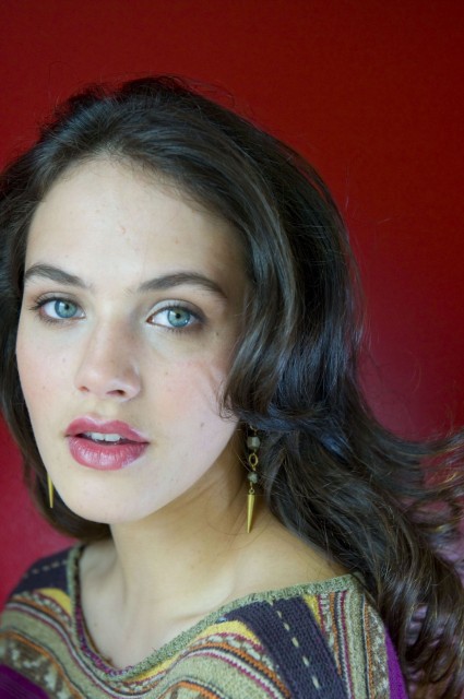 Jessica Brown-Findlay Fotoğrafı