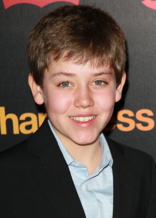 Ethan Cutkosky Fotoğrafı