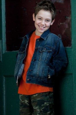 Ethan Cutkosky Fotoğrafları 33