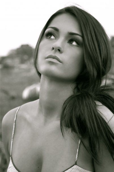 Antoinette Nikprelaj Fotoğrafı