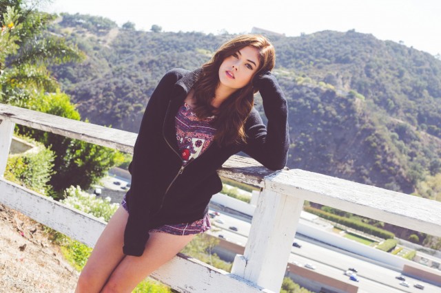 McKaley Miller Fotoğrafı