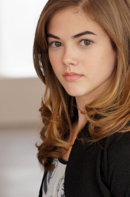 McKaley Miller Fotoğrafı