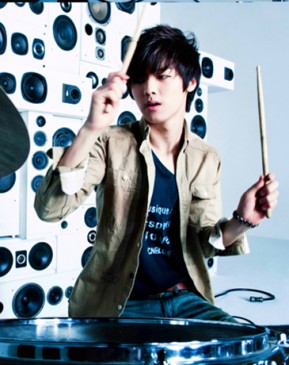 Kang Min-hyuk Fotoğrafı