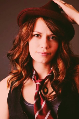Bethany Joy Lenz Fotoğrafı