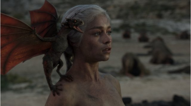 Emilia Clarke Fotoğrafı