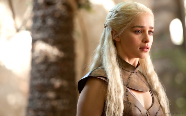 Emilia Clarke Fotoğrafı