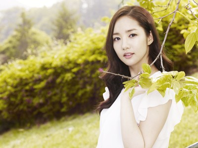 Park Min-young Fotoğrafı