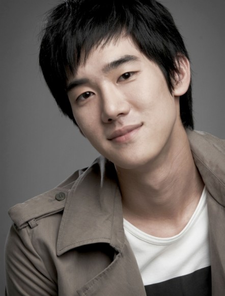 Yoo Yun-suk Fotoğrafı