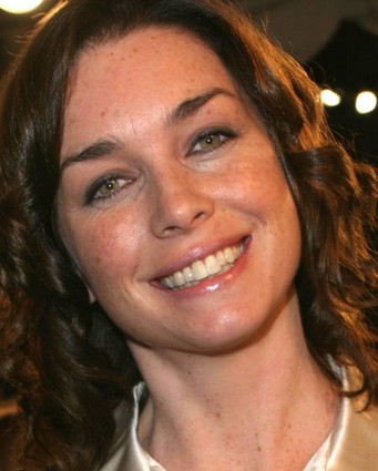 Julianne Nicholson Fotoğrafları 14