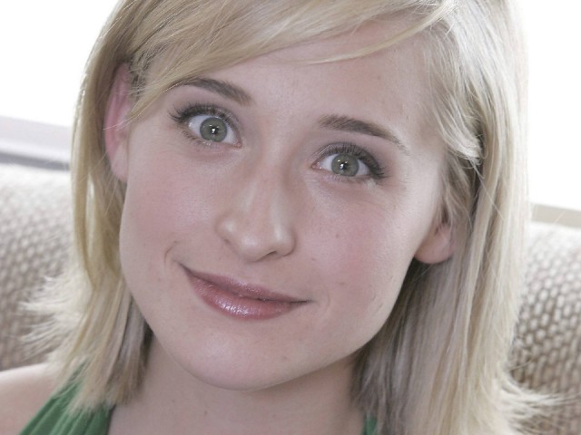 Allison Mack Fotoğrafları 3