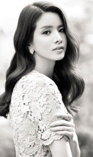 Lee Ji-yeon Fotoğrafı