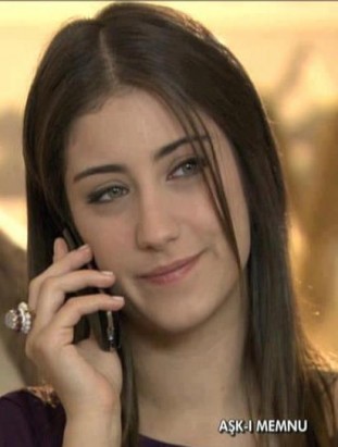 Hazal Kaya Fotoğrafı