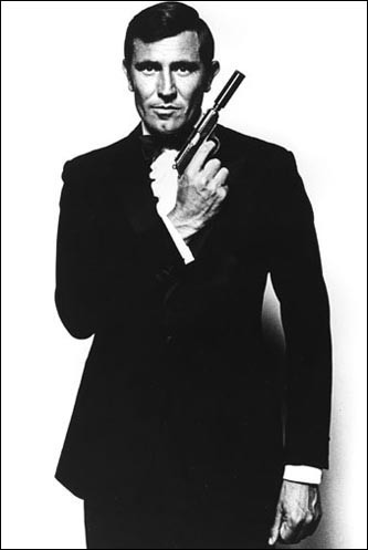 George Lazenby Fotoğrafları 3