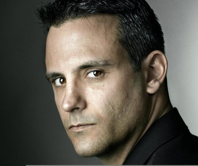 Robert G. Beck Fotoğrafı