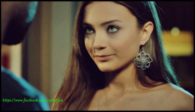 Damla Sönmez Fotoğrafı