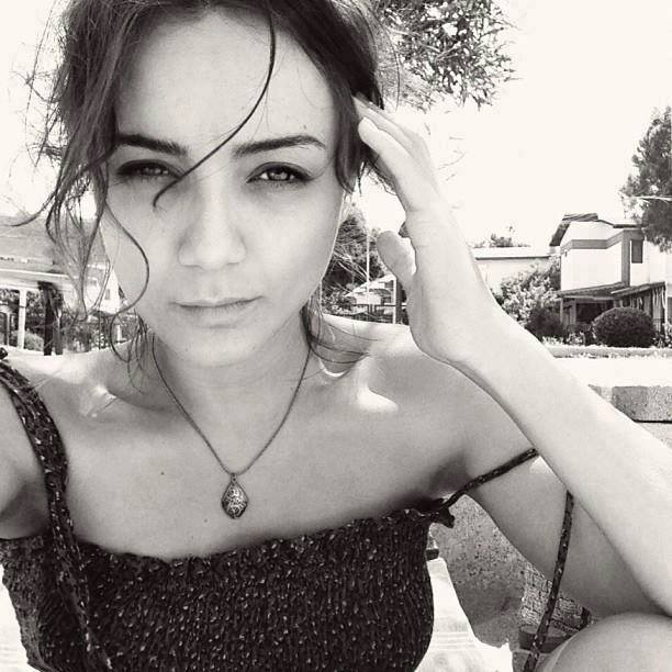 Damla Sönmez Fotoğrafı
