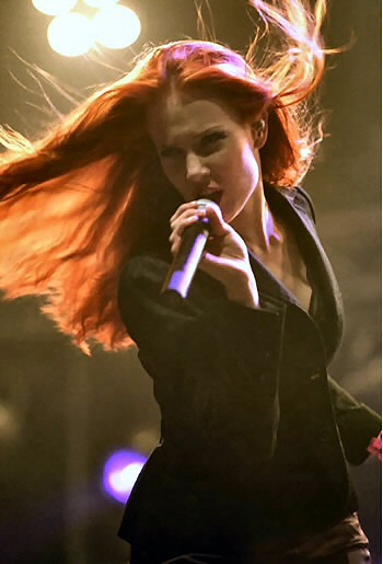 Simone Simons Fotoğrafları 19