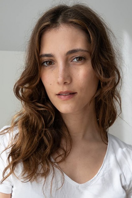 Sarah-sofie Boussnina Fotoğrafı