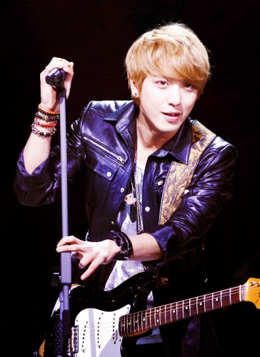 Jung Yong-Hwa Fotoğrafı