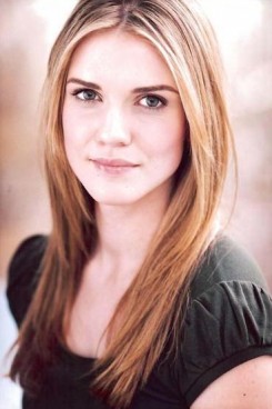 Sara Canning Fotoğrafları 35