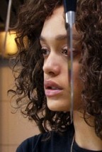 Britne Oldford Fotoğrafı